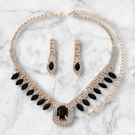 Elegant Jewelry Set with Water-like Rhinestone Inlay: Necklace and Earrings Set